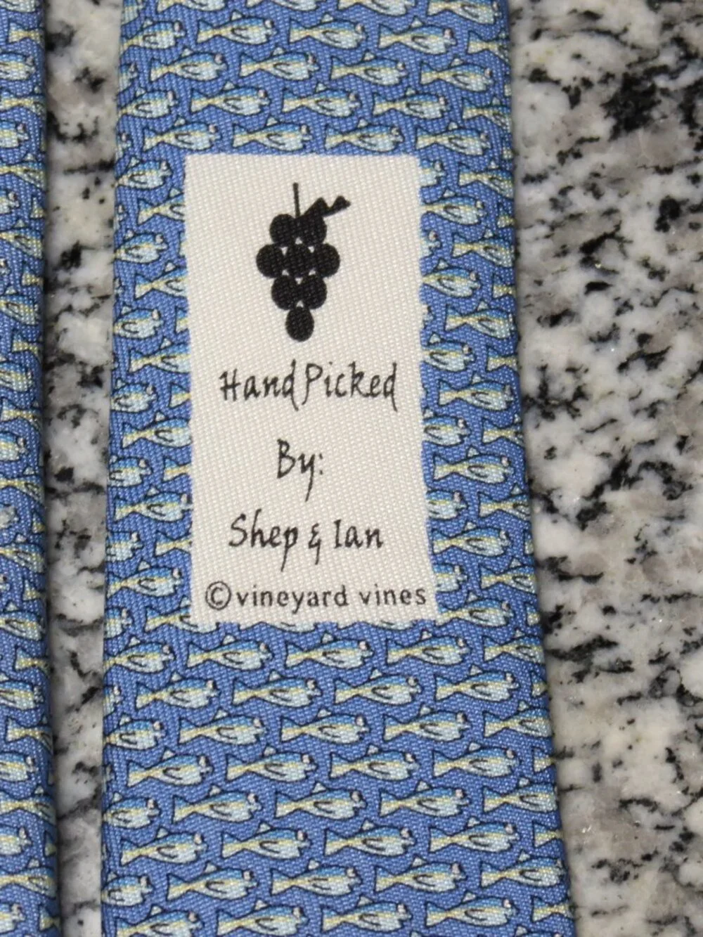 Vineyard Vines Martha’s Vineyard Men’s Tie Fish Motif